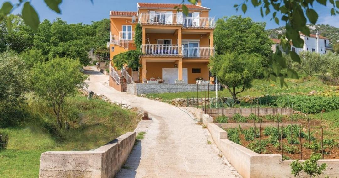 Apartment Petra Raslina Exterior foto